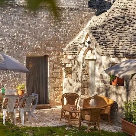 Trulli E Masseria Ianella בית כפרי
