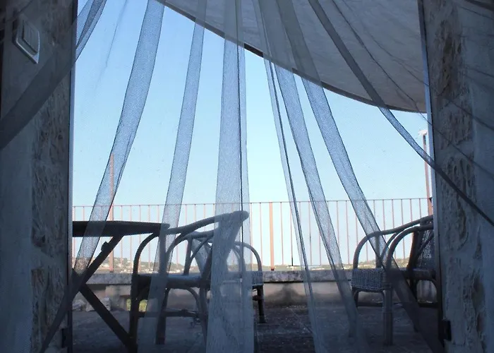 Trulli E Masseria Ianella *