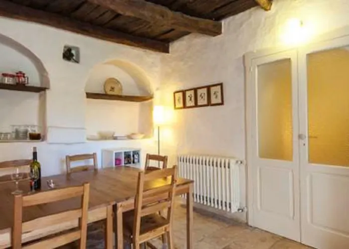 Trulli E Masseria Ianella منزل ريفي